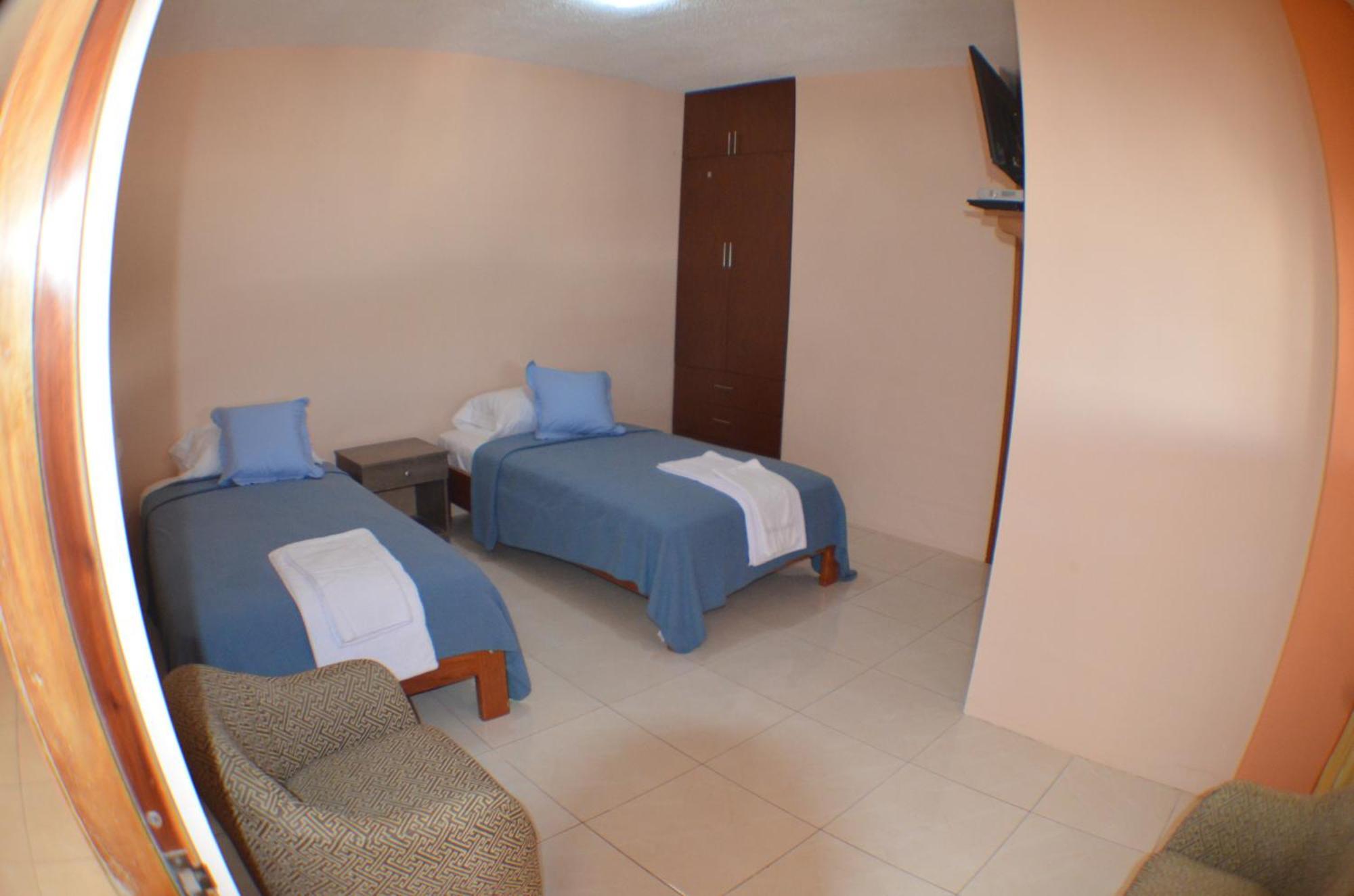 Hostal Tongo Reef Puerto Baquerizo Moreno Exterior photo