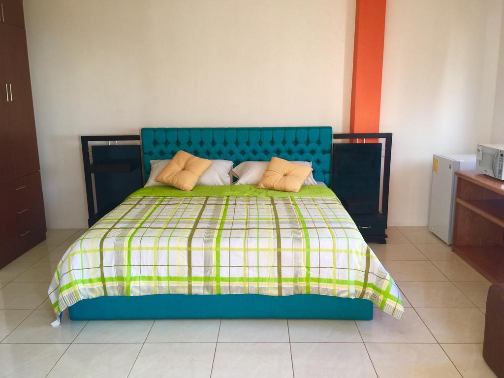 Hostal Tongo Reef Puerto Baquerizo Moreno Room photo